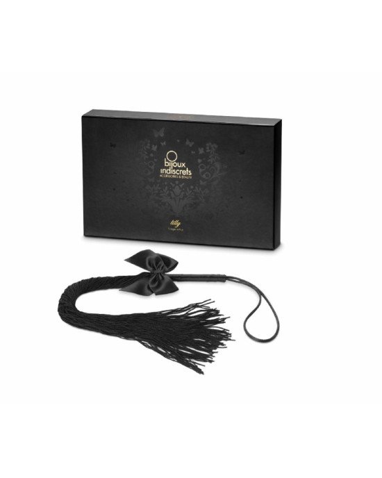 Батіг Bijoux Indiscrets - Lilly - Fringe whip прикрашений шнуром і бантиком, в подарунковій упаковці Батіг Bijoux Indiscrets - Lilly - Fringe whip прикрашений шнуром і бантиком, в подарунковій упаковці