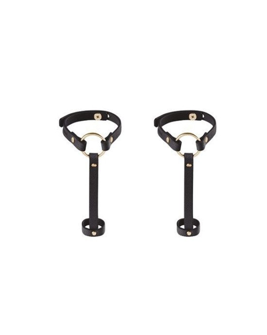 Пара браслетів на зап'ясті і палець Bijoux Indiscrets MAZE Hand Bracelet Harness Black, екошкіра Пара браслетів на зап'ясті і палець Bijoux Indiscrets MAZE Hand Bracelet Harness Black, екошкіра