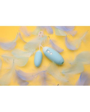 Вакуумний стимулятор з віброяйцем 2-в-1 KisToy Miss VV Cyan
