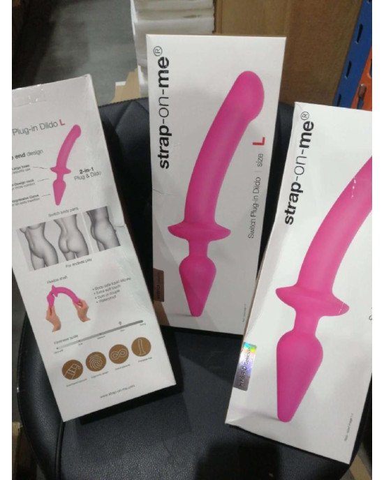 Анальна пробка з дилдо Strap-On-Me SWITCH PLUG-IN SEMI-REALISTIC DILDO FUCHSIA - L (м'ята упаковка)