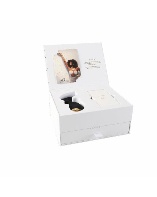 Подарунковий набір Svakom Anniversary Box: вакуумний стимулятор, стрічки, маска, лубрикант, спрей Подарунковий набір Svakom Anniversary Box: вакуумний стимулятор, стрічки, маска, лубрикант, спрей