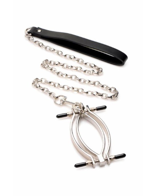 Затискач для статевих губ з повідцем Master Series Pussy Tugger Adjustable Vagina Clamp with Chain Затискач для статевих губ з повідцем Master Series Pussy Tugger Adjustable Vagina Clamp with Chain