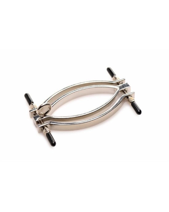 Затискач для статевих губ з повідцем Master Series Pussy Tugger Adjustable Vagina Clamp with Chain Затискач для статевих губ з повідцем Master Series Pussy Tugger Adjustable Vagina Clamp with Chain