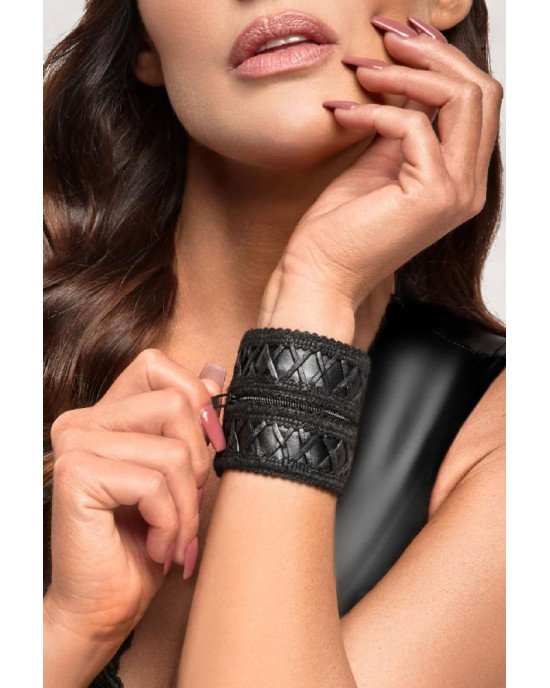 Жіночий наручний гаманець Noir Handmade F326 Wrist wallet with hidden zipper Жіночий наручний гаманець Noir Handmade F326 Wrist wallet with hidden zipper