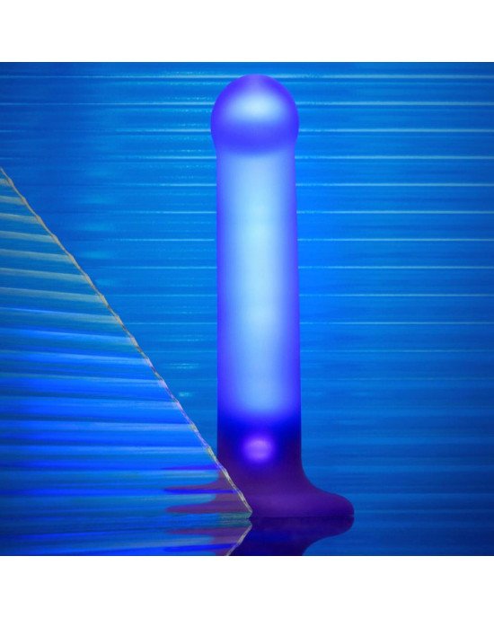 Дилдо, що світиться Strap-On-Me Glow-LED Dildo Purple - M