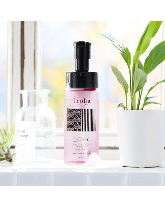 Піна для інтимного догляду Iroha Intimate Wash Foam Type Damask Rose and Geranium 150 мл Піна для інтимного догляду Iroha Intimate Wash Foam Type Damask Rose and Geranium 150 мл
