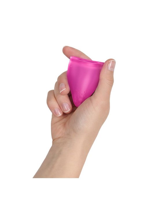 Менструальна чаша Fun Factory FUN CUP SIZE A Magenta, багаторазова, діаметр 4 см, об’єм 20 мл Менструальна чаша Fun Factory FUN CUP SIZE A Magenta, багаторазова, діаметр 4 см, об’єм 20 мл