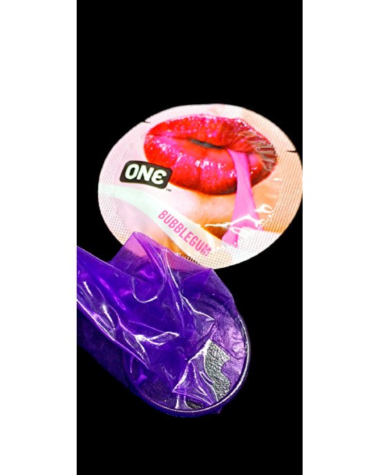 Презервативи ONE Bubblegum (ароматизовані) (по 1 шт) (упаковка може відрізнятися кольором та малюнком) Презервативи ONE Bubblegum (ароматизовані) (по 1 шт) (упаковка може відрізнятися кольором та малюнком)